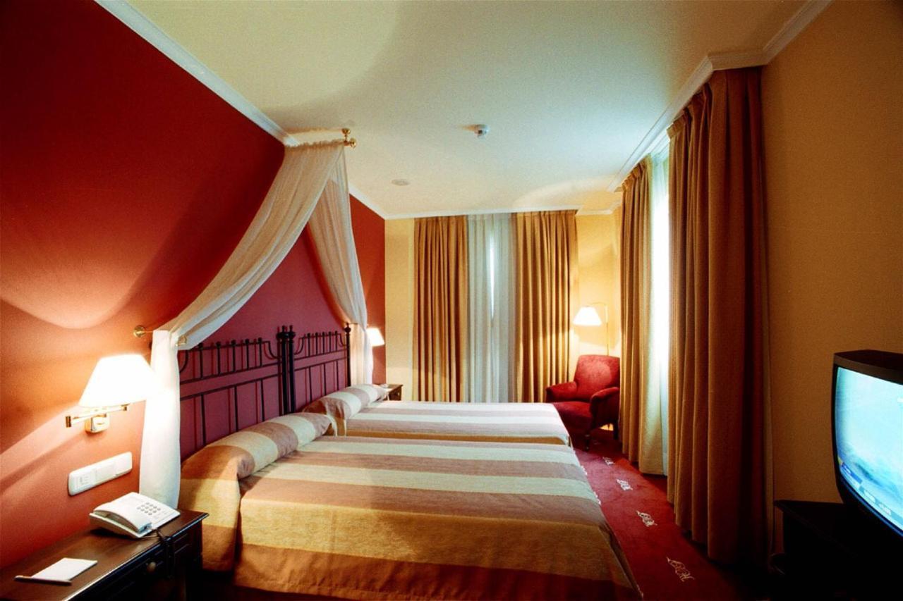 Hotel Fraga Do Eume A Capela Kamer foto