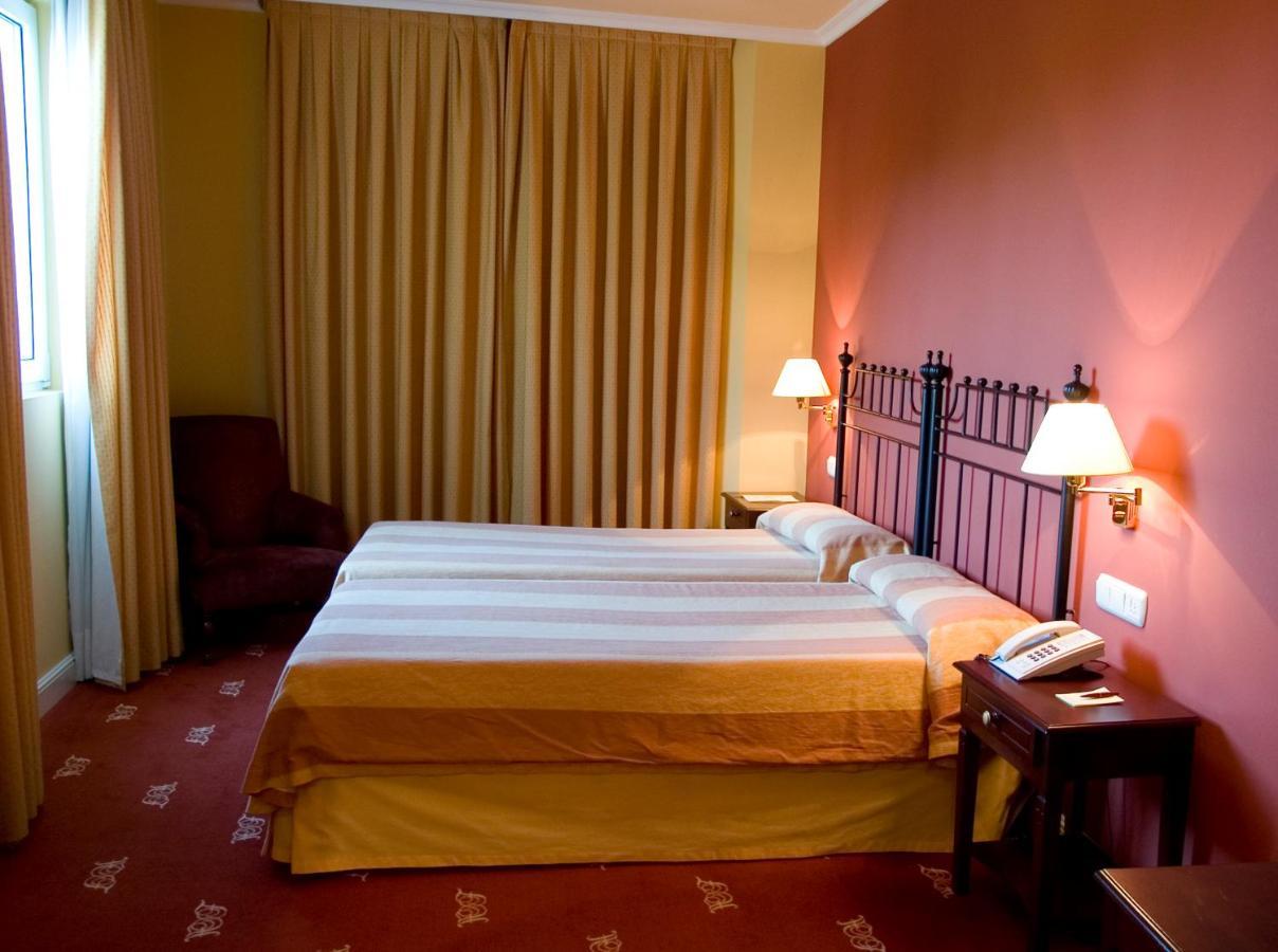 Hotel Fraga Do Eume A Capela Buitenkant foto